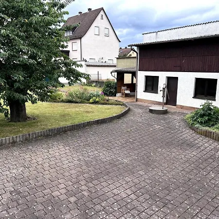 Ruhige, Zentrale Og Lägenhet